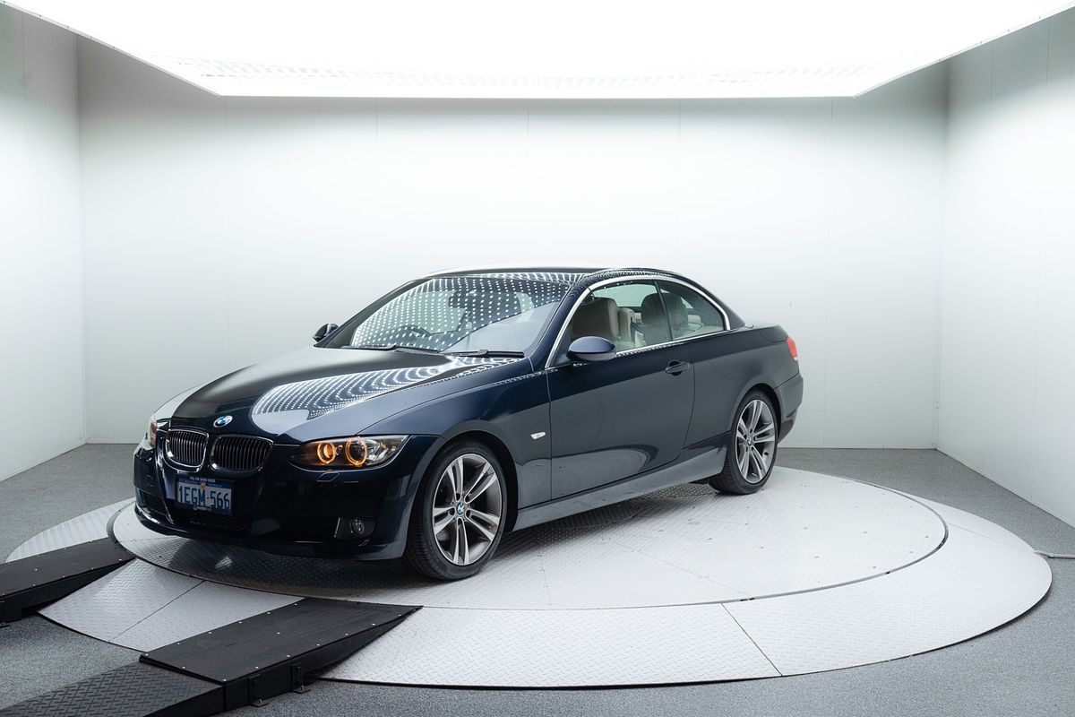 2009 BMW 3 Series 325i E93
