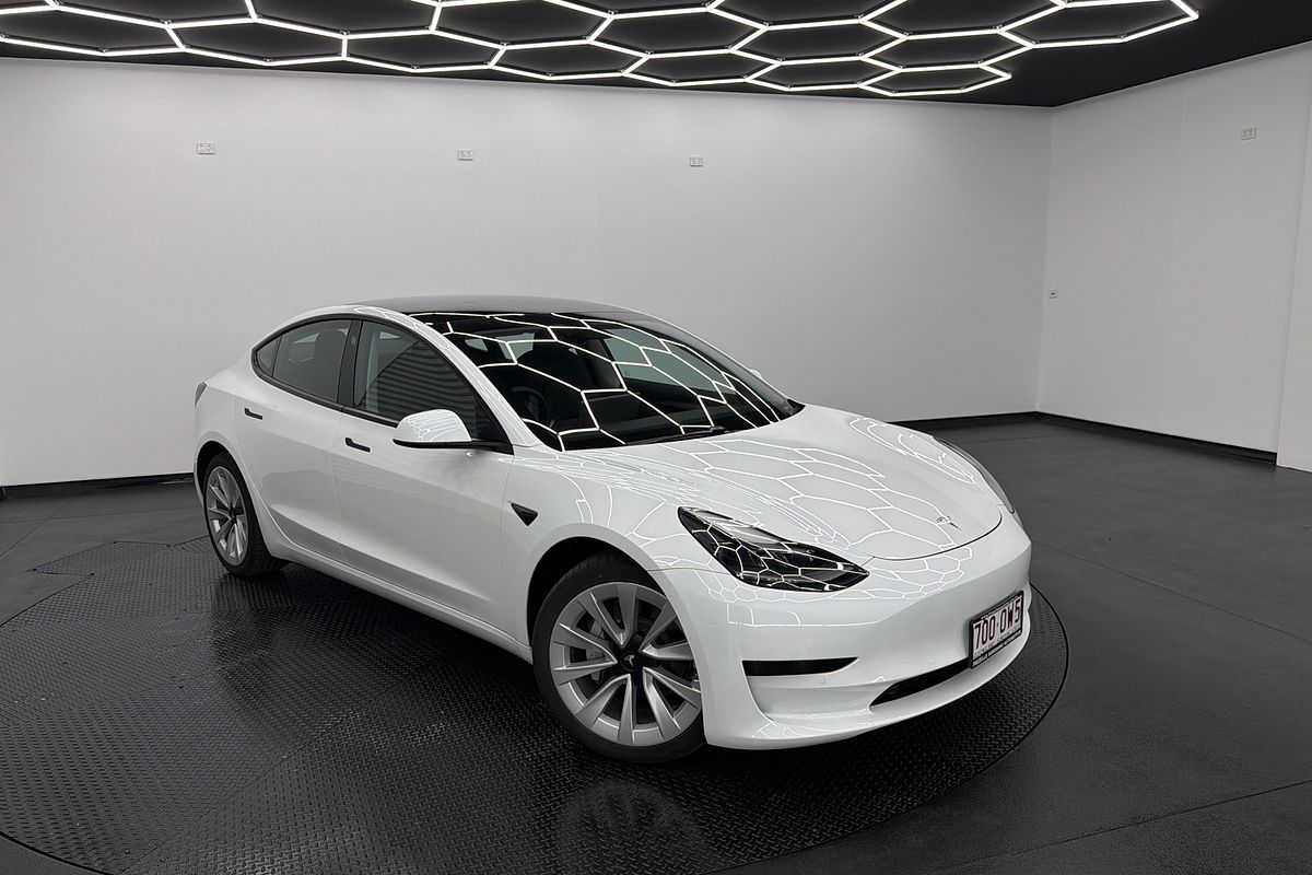 2022 Tesla Model 3 Rear-Wheel Drive