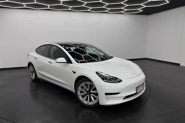 2022 Tesla Model 3 Rear-Wheel Drive