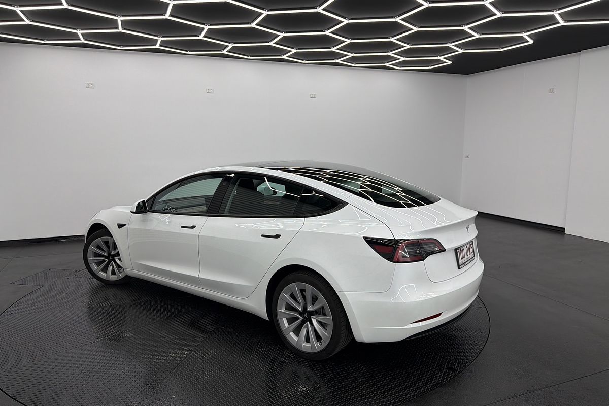 2022 Tesla Model 3 Rear-Wheel Drive