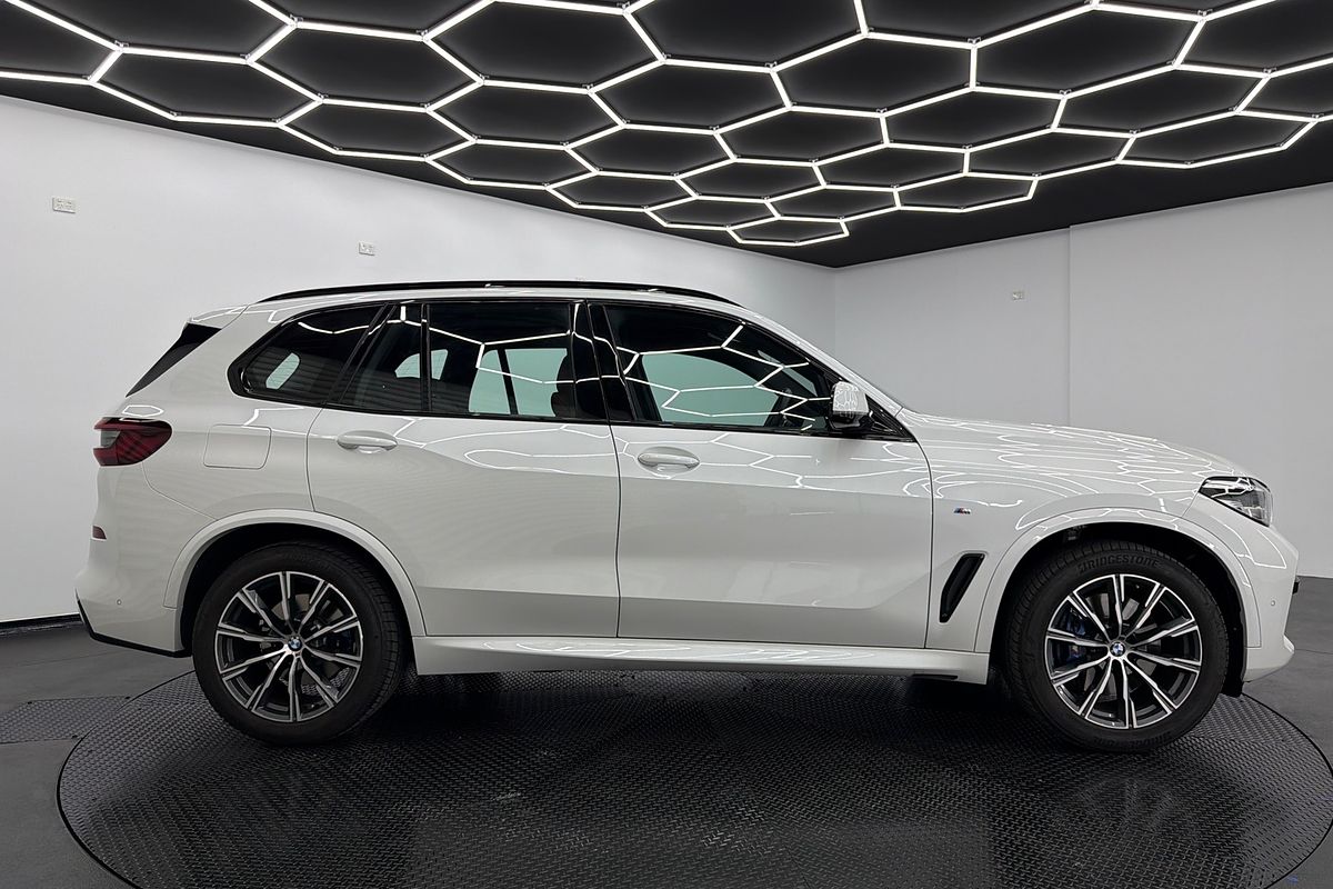 2022 BMW X5 xDrive30d M Sport G05