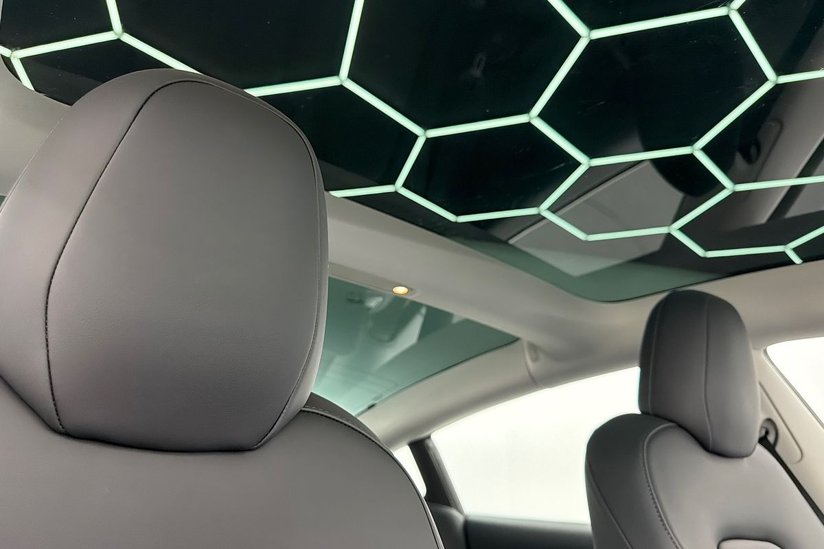 2022 Tesla Model 3 Rear-Wheel Drive