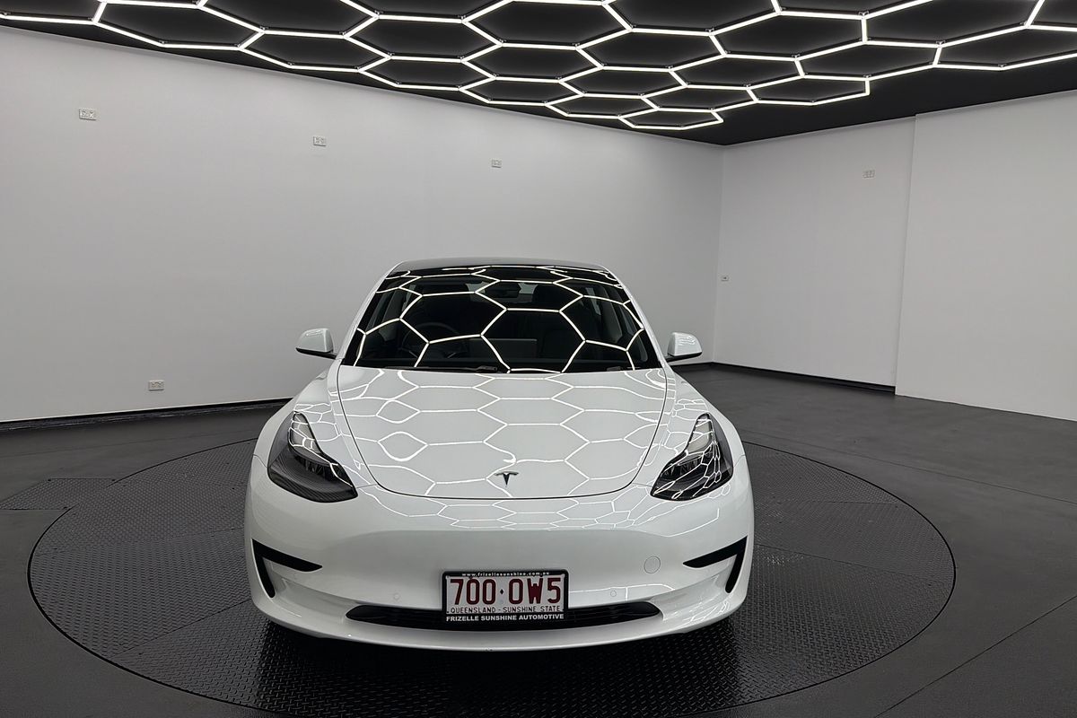 2022 Tesla Model 3 Rear-Wheel Drive