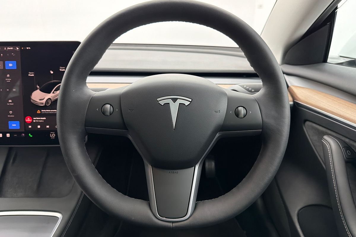 2022 Tesla Model 3 Rear-Wheel Drive