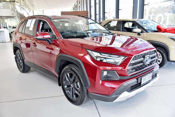 2024 Toyota RAV4 Edge AXAH54R