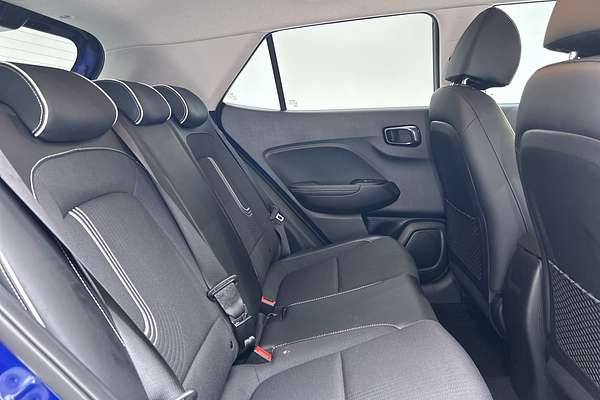 2020 Hyundai Venue Active QX thumb-11