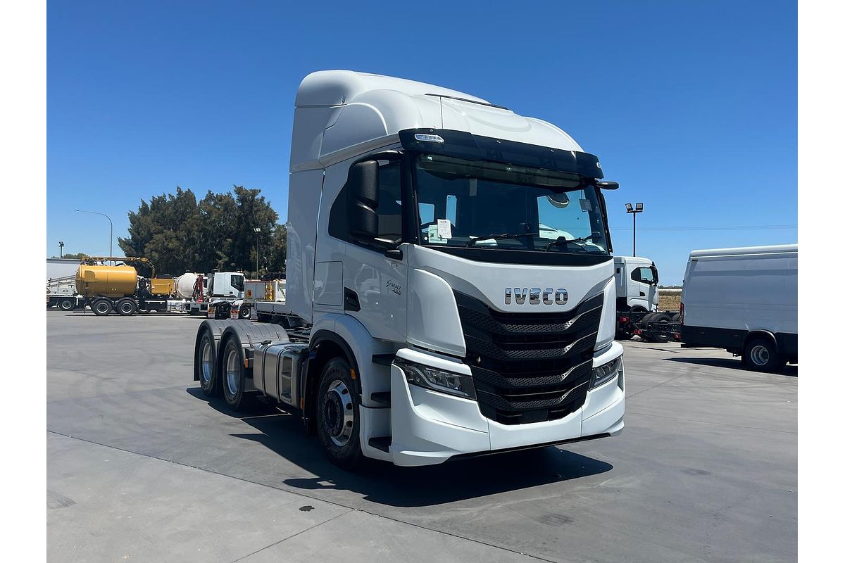2024 Iveco S-Way AT600