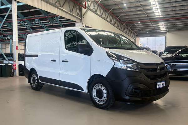 2021 Mitsubishi Express GLX SN SWB