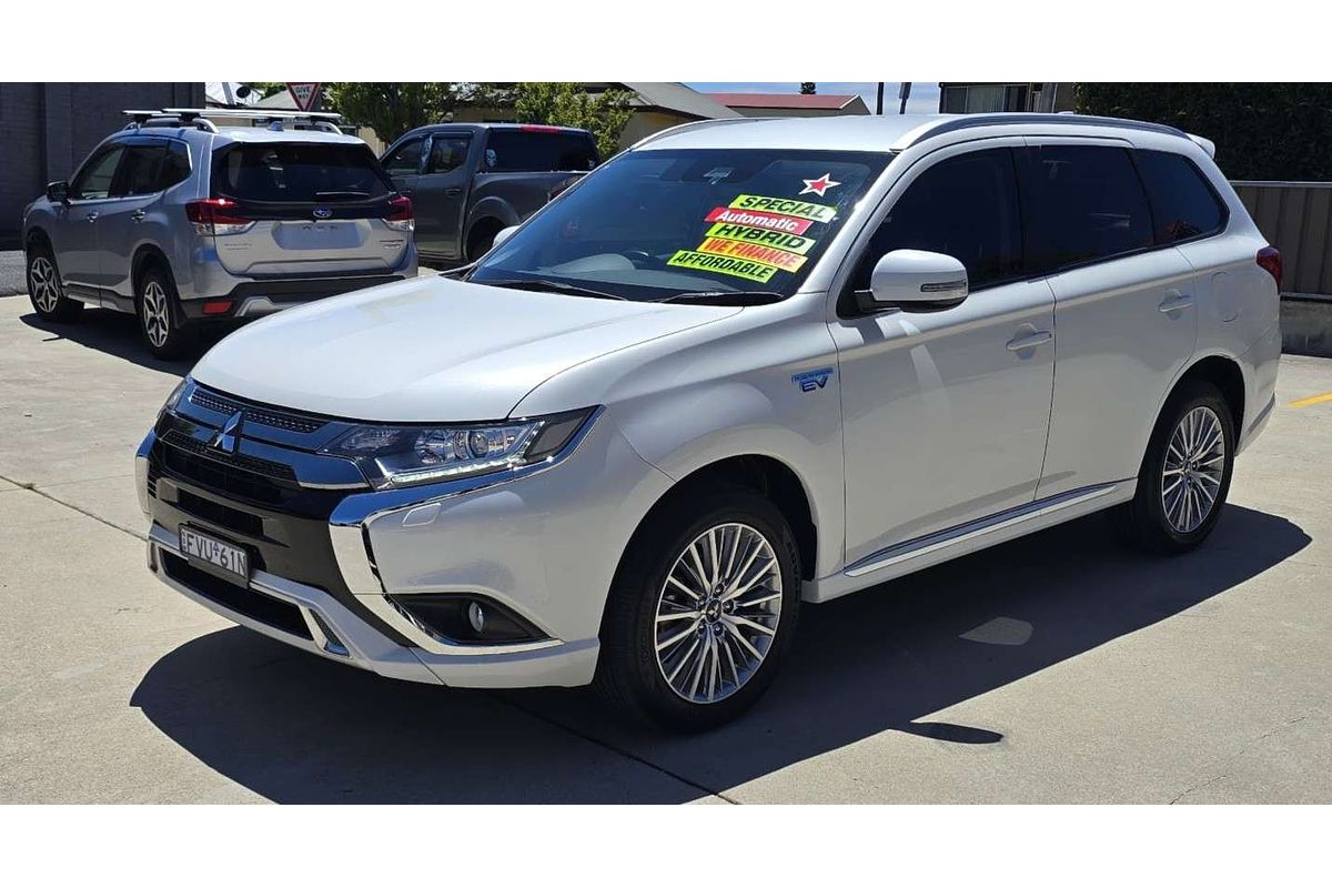 2020 Mitsubishi Outlander PHEV ES ADAS ZL