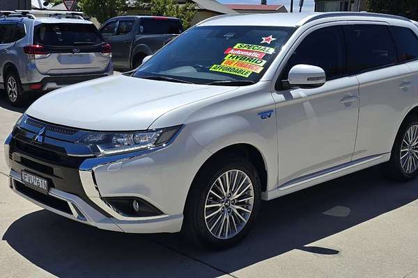 2020 Mitsubishi Outlander PHEV ES ADAS ZL