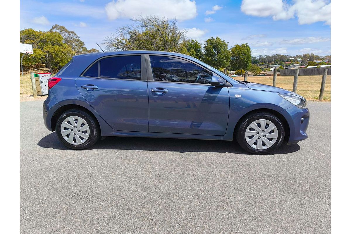 2017 Kia Rio S YB