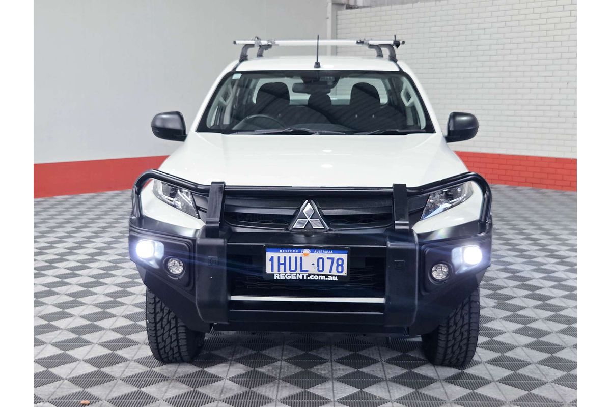 2022 Mitsubishi Triton GLX MR 4X4