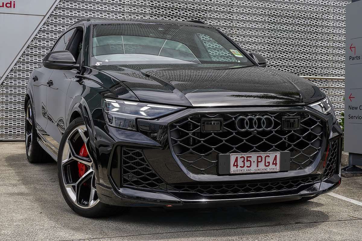 2025 Audi RS Q8 TFSI performance F1