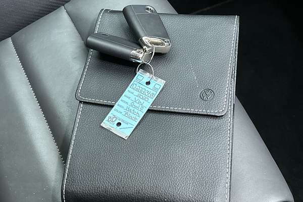 2020 Volkswagen Golf R Final Edition 7.5 thumb-22