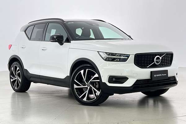 2021 Volvo XC40 T5 R-Design