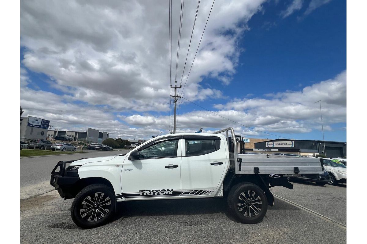2019 Mitsubishi Triton GLX ADAS MR 4X4