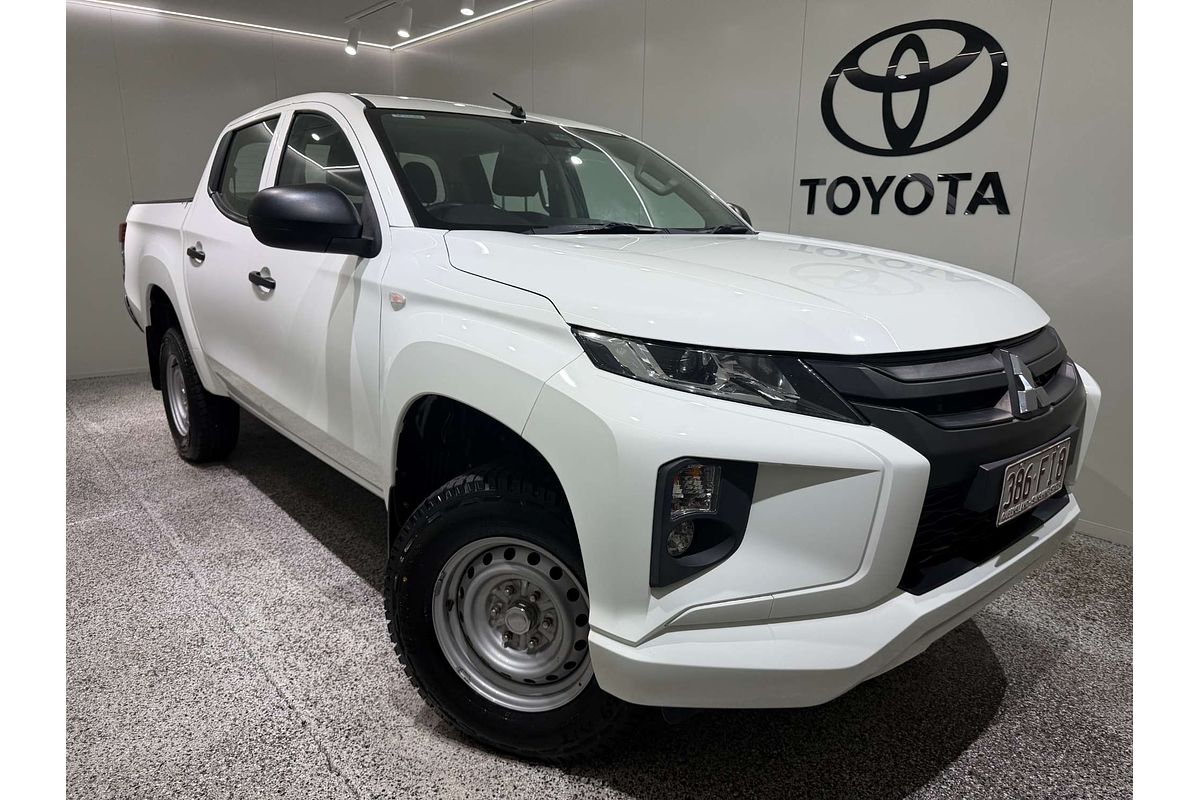 2022 Mitsubishi Triton GLX MR 4X4