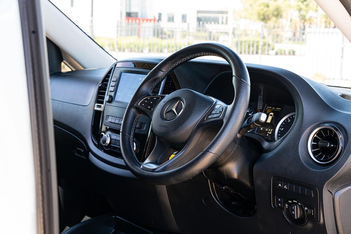 2021 Mercedes-Benz Valente 116CDI 447