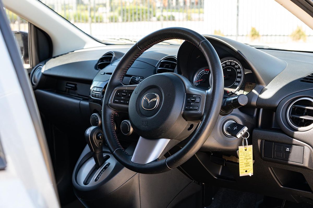 2013 Mazda 2 Maxx DE Series 2