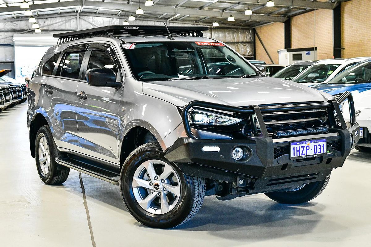 2023 Isuzu MU-X LS-M