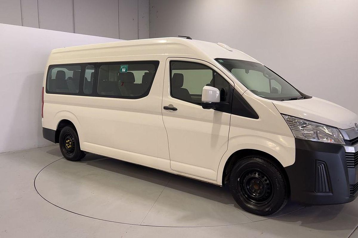 2022 Toyota Hiace Commuter GDH322R ELWB High Roof
