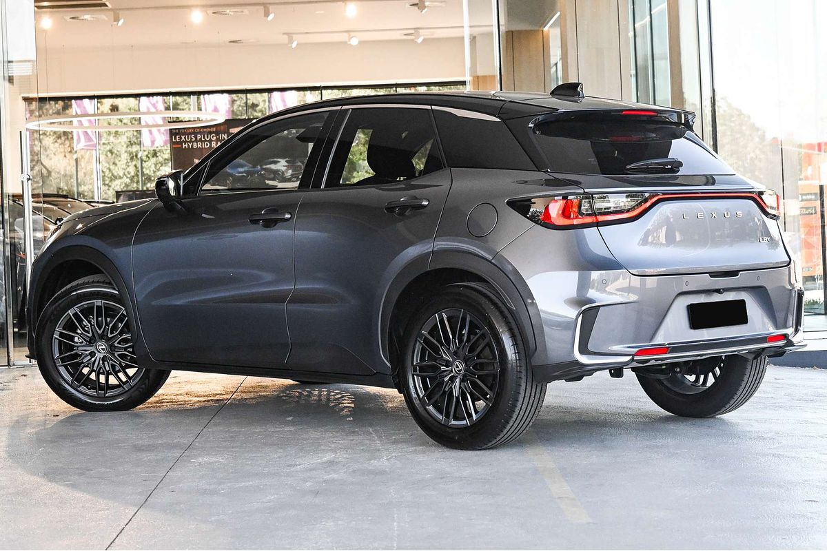 2025 Lexus LBX Sports Luxury MAYH10R