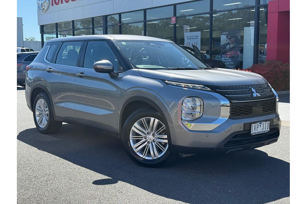 2022 Mitsubishi Outlander ES ZM