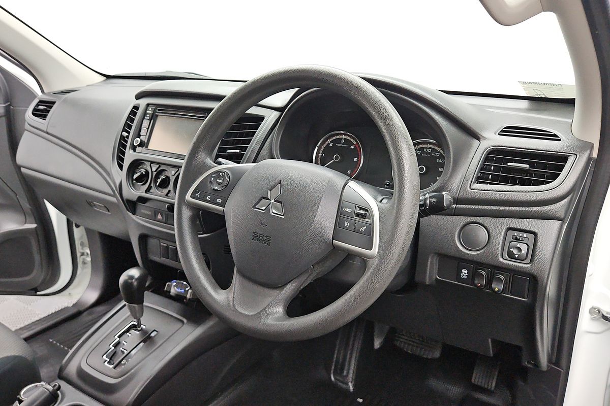 2019 Mitsubishi Triton GLX MR 4X4