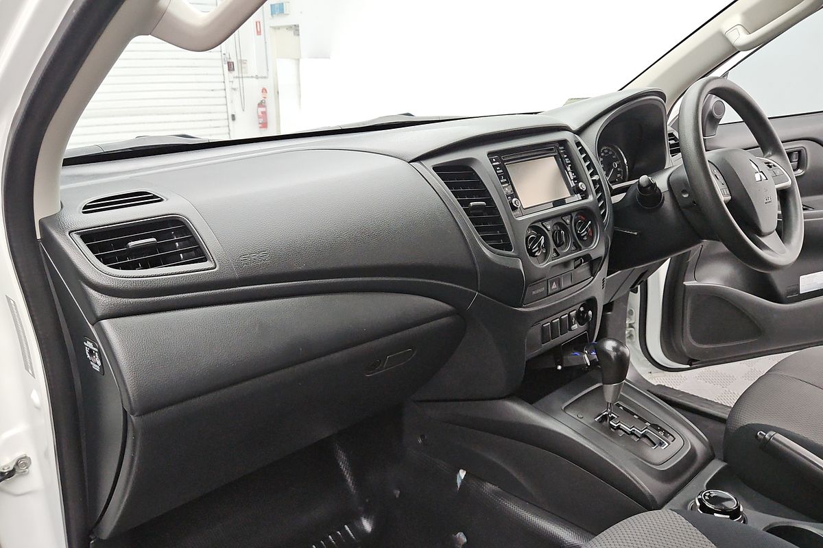 2019 Mitsubishi Triton GLX MR 4X4