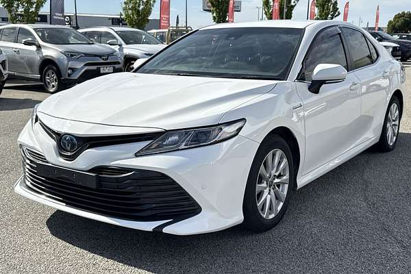 2020 Toyota Camry Ascent AXVH71R