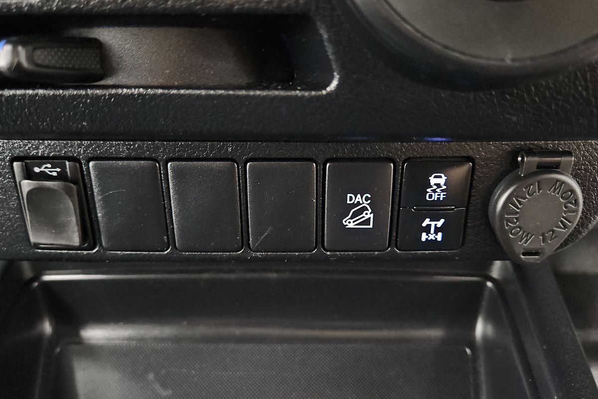 2021 Toyota Hilux SR GUN126R 4X4