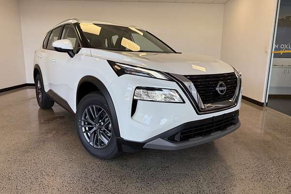 2025 Nissan X-TRAIL ST T33