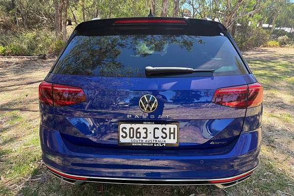 2022 Volkswagen Passat 206TSI R-Line B8 thumb-4