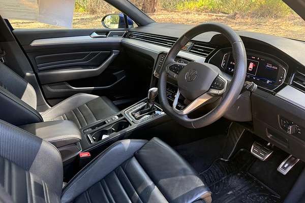 2022 Volkswagen Passat 206TSI R-Line B8 thumb-8