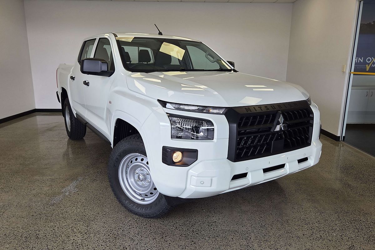 2025 Mitsubishi Triton GLX MV 4X4