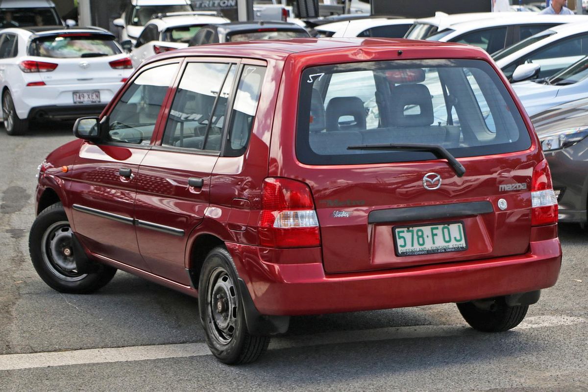 2000 Mazda 121 Shades Metro DW Series 1