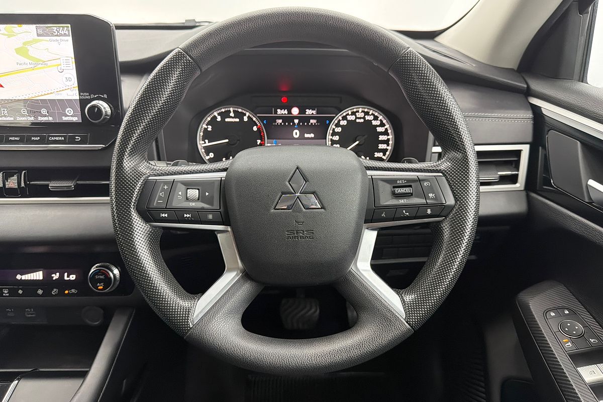 2022 Mitsubishi Outlander ES ZM
