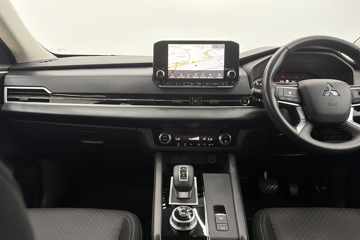 2022 Mitsubishi Outlander ES ZM