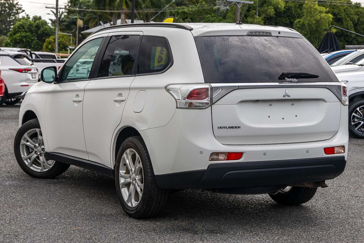 2014 Mitsubishi Outlander LS ZJ