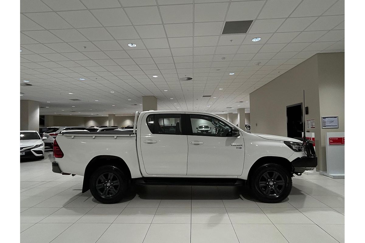 2022 Toyota Hilux SR GUN126R