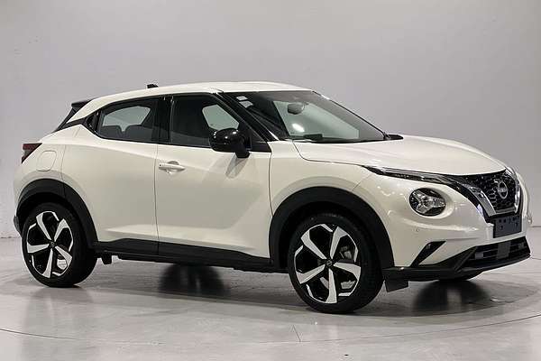 2023 Nissan JUKE ST-L F16