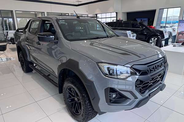 2025 Isuzu D-MAX BLADE 4X4