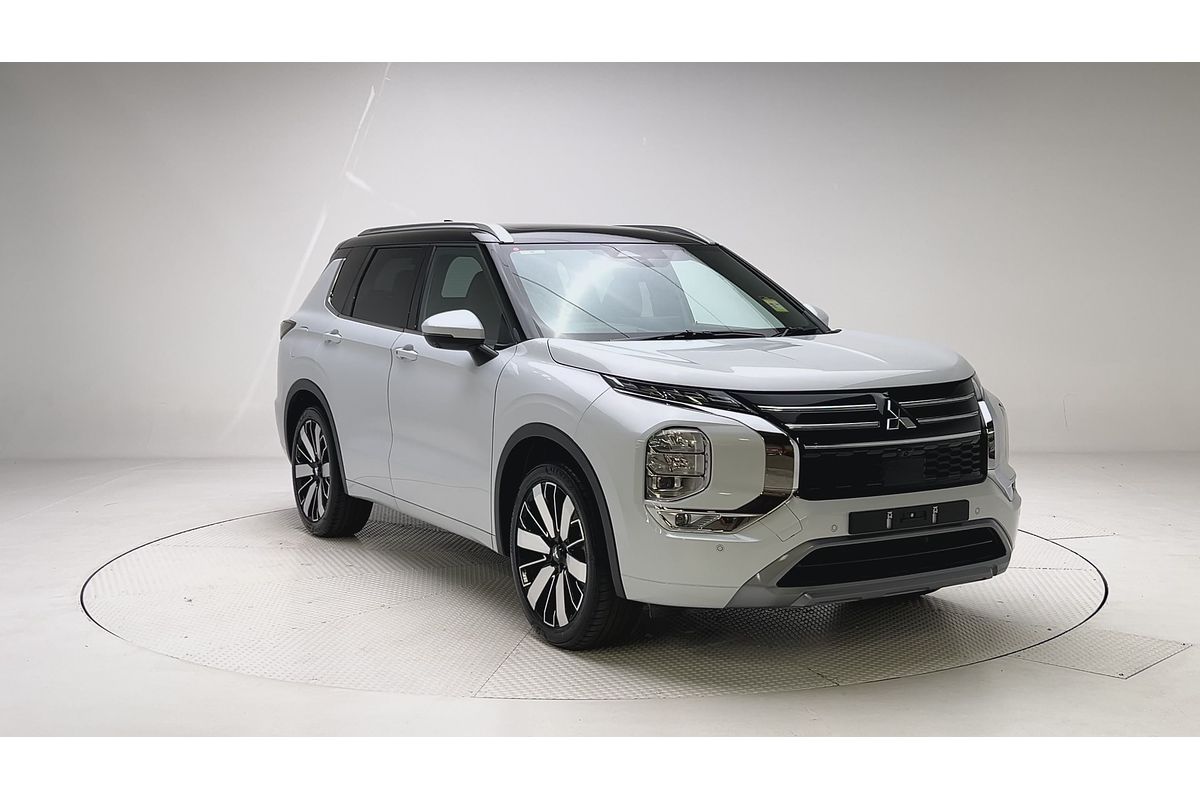 2025 Mitsubishi Outlander Exceed Tourer ZM