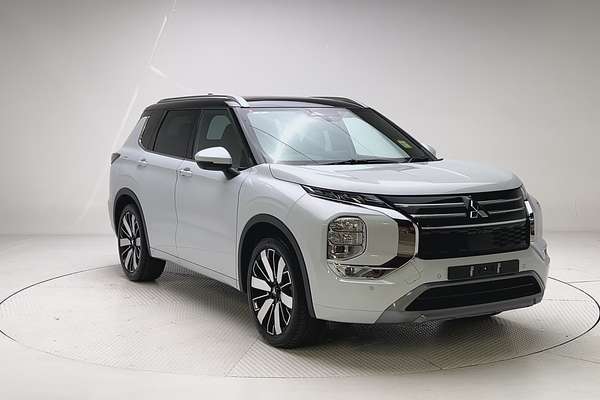 2025 Mitsubishi Outlander Exceed Tourer ZM thumb-1