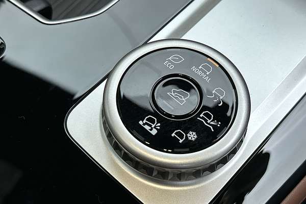 2025 Mitsubishi Outlander Exceed Tourer ZM thumb-14