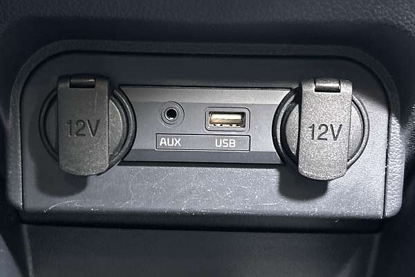 2015 Kia Rio S UB thumb-16