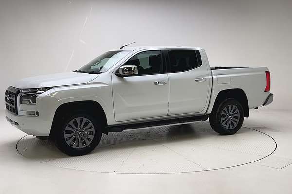 2025 Mitsubishi Triton GLS MV 4X4 thumb-3