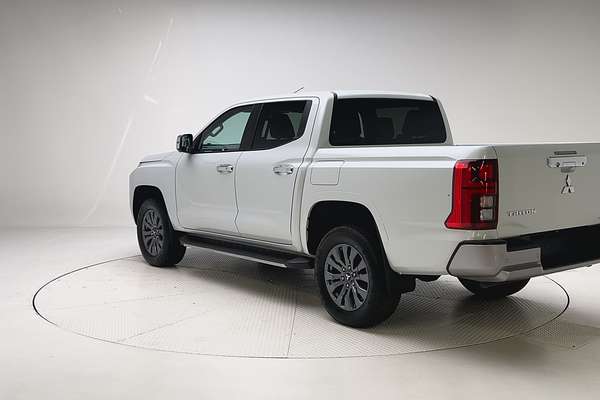 2025 Mitsubishi Triton GLS MV 4X4 thumb-5