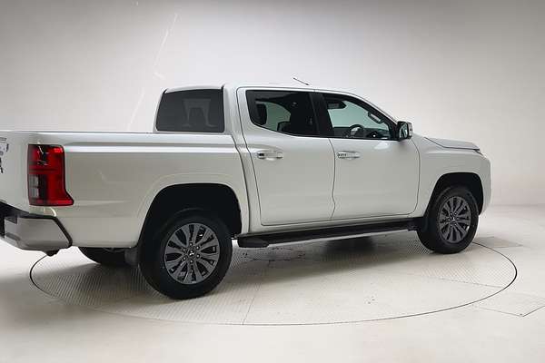 2025 Mitsubishi Triton GLS MV 4X4 thumb-7