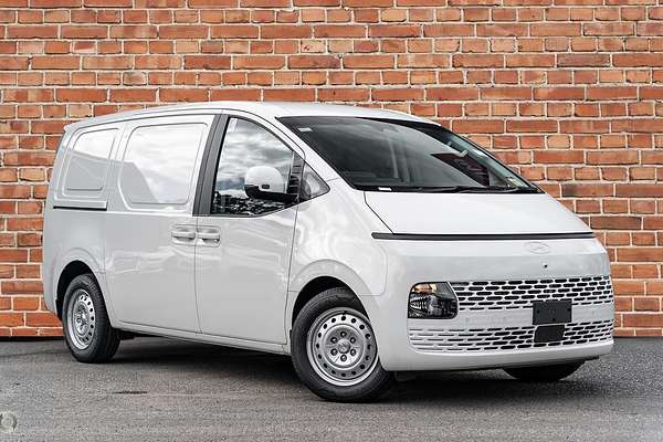 2026 Hyundai STARIA